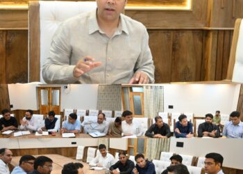 AgriStack Progress Reviewed in Anantnag, DC Sets Time-Bound Targets