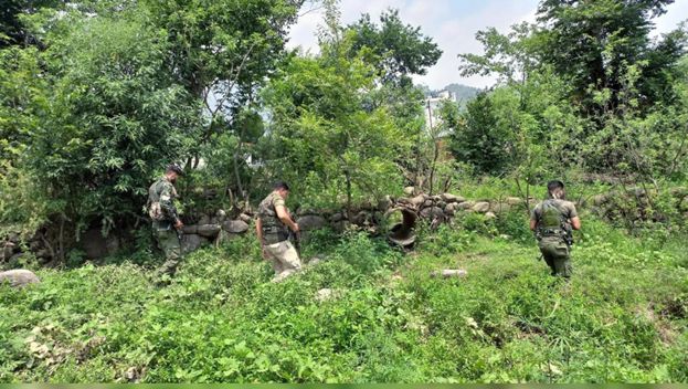 3 infiltrators shot, soldier injured along LoC in Poonch: Army