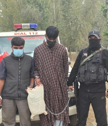 Two Peddlers Arrested With 2 kg Ganja In Awantipora : Police