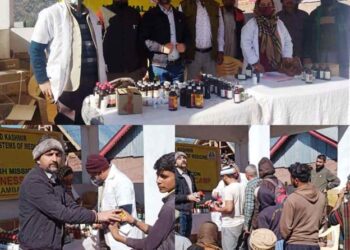 AYUSH Deptt Ramban distributes 753 immunity boosting medicine kits