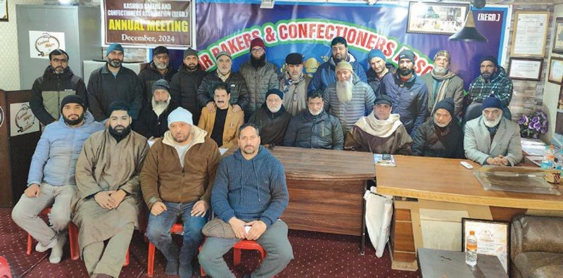 Kashmir bakers association recalls of distributing over 560 Eid kits to underprivileged families across Valley