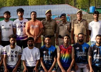 Bandipora Police Organises Knockout Volleyball Championship Under Civic Action Programme