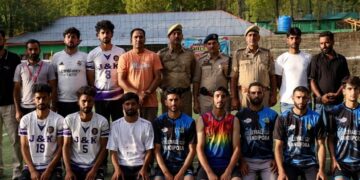 Bandipora Police Organises Knockout Volleyball Championship Under Civic Action Programme