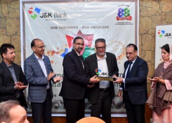J&K Bank holds customer interaction, felicitation meet at Lassipora
