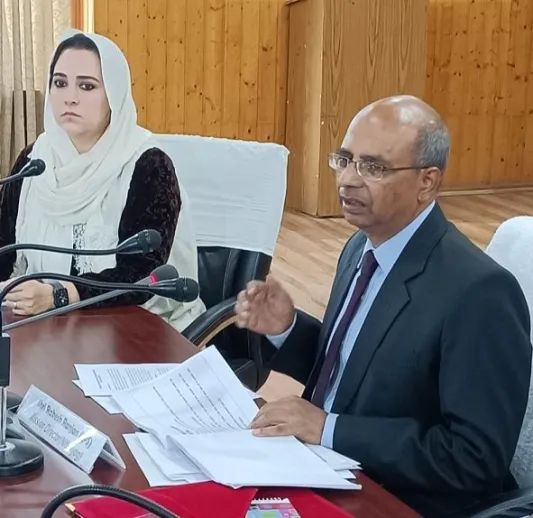 MD NITI Aayog visits B’la, reviews progress of Distt under ADP