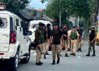 J&K bureaucrats, cops, Retd Judges, Politicians lose excess security cover