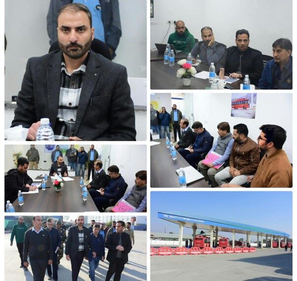 CEO SSCL reviews E-Bus Operations at Pantha Chowk