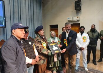District-Level Youth Parliament &Yuva Connect Prog Concludes at Srinagar   