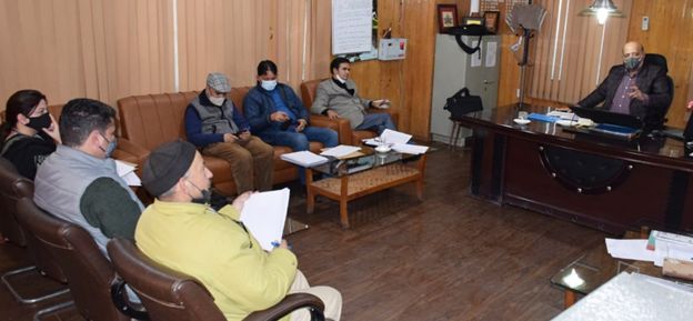 Comr Secy reviews functioning of Floriculture Deptt at a key meet in Srinagar