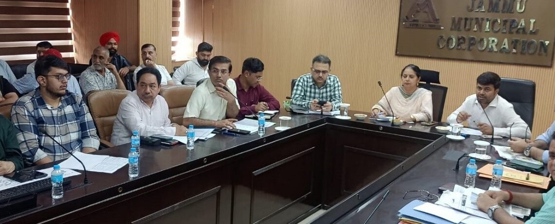 Commr Secretary H&UDD reviews SASCI flood restoration works in Jammu, conducts on-site inspections