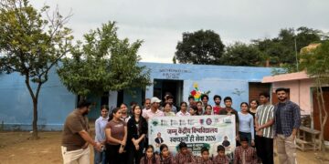 CU Jammu Students Undertake School Transformation, Cleanliness Drive at NPS Khu-Talab