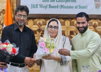 Dr. Syed Darakhshan Andrabi Holds Public Outreach Darbar at Srinagar
