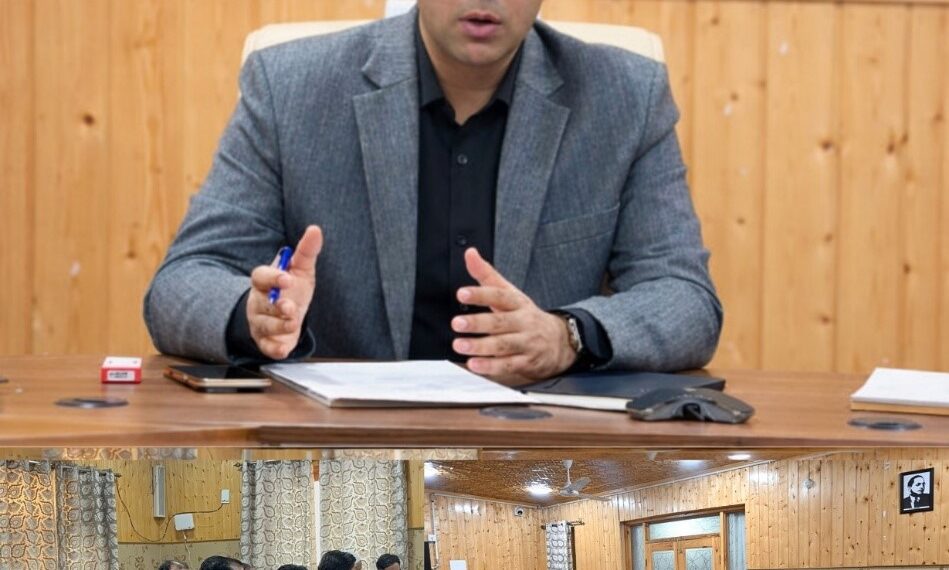 DC Ang  reviews Traffic Regulation with Officers, Traders & Transporters