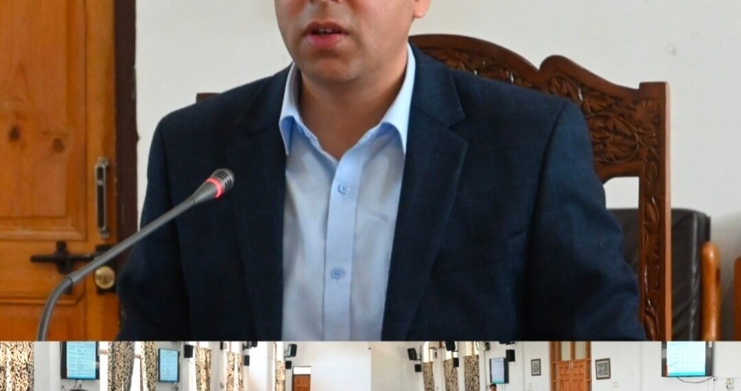 DC Anantnag stresses on ensuring Time-Bound, quality Redressal of Public Grievances