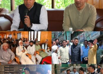 DC Anantnag visits Khiram Dargah, interacts with Management Committee