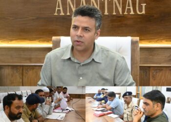 DC Anantnag for effective use of railway goods services for transport of Horticulture produce