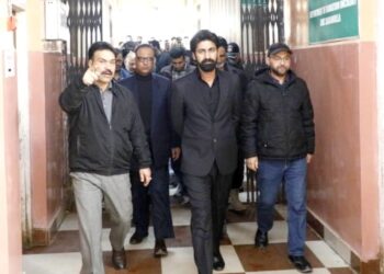 Ensure speedy completion of projects: DC Baramulla to officers