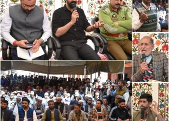 DC B’la visits Border Sub-divsision Uri, Presides Block Diwas Prog at Village Gohallan