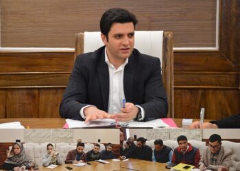 DC Budgam reviews “Youth Engagement, Empowerment Plan”