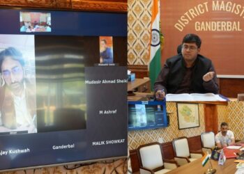 DC Ganderbal reviews progress of House Listing Operations under Census 2027