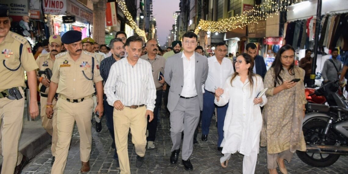 DC Jammu inspects old city bazaars ahead of festive season