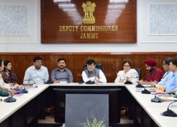 DC Jammu chairs series of meetings; stresses integrity, coordination for efficient public service delivery