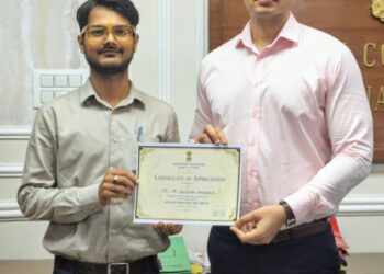 DC Jammu felicitates CEO, AIO for contribution to 100-Day NashaMukt J&K Abhiyan
