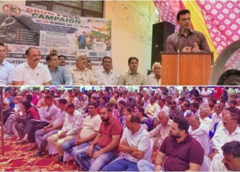 DC Jammu Dr Rakesh Minhas chairs Block Diwas in Kharah Balli
