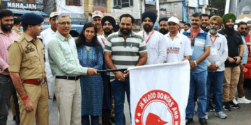 DC Kathua flags off blood collection and transport van for Basohli, Bani subdivisions