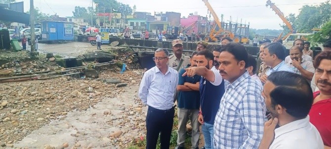 DC Kathua inspects flood-affected areas, Directs immediate restoration measures