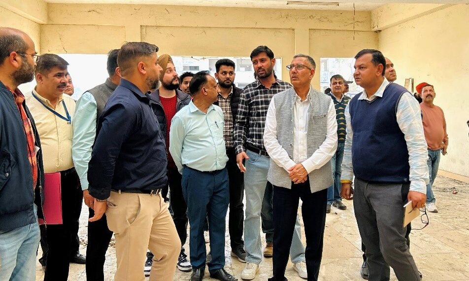 DC Kathua reviews infrastructure, assets available for Amarnath Yatra 2026 at Lakhanpur
