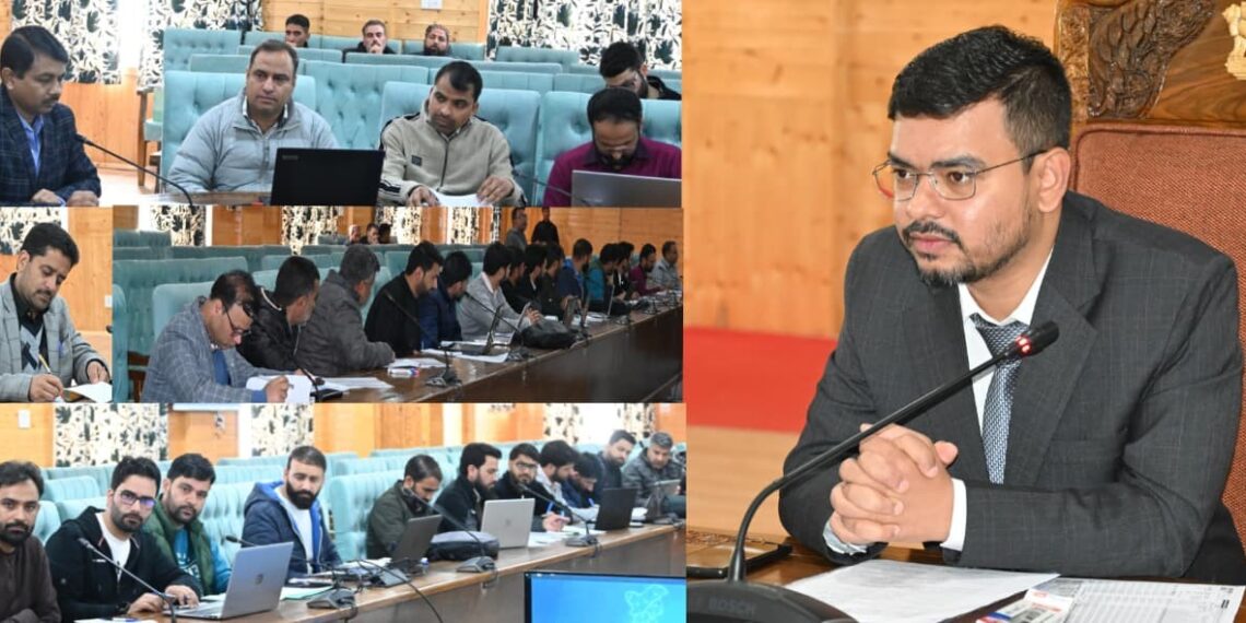 DC Kulgam presides over Census Training Prog for Charge Level Officers