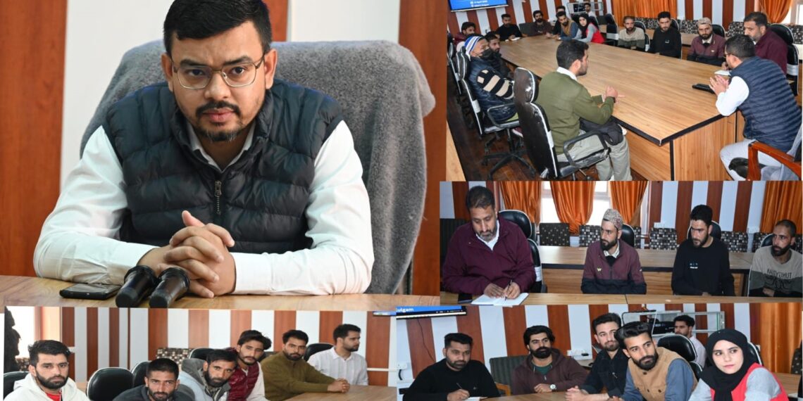 DC Kulgam presides over Orientation Programme under Mission YUVA