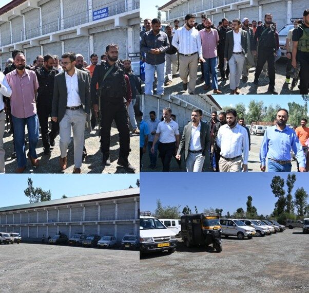 DC Kulgam dedicates newly constructed Sumo Stand near Chambgund bridge to public