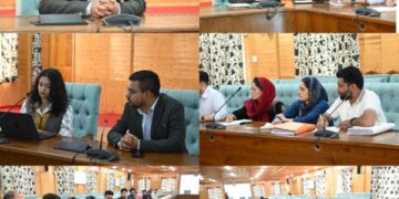 DC Kulgam reviews implementation of Mission YUVA