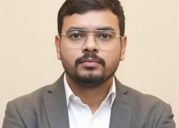 Kulgam Apprenticeship Session: DC Alam Chairs Skill Orientation