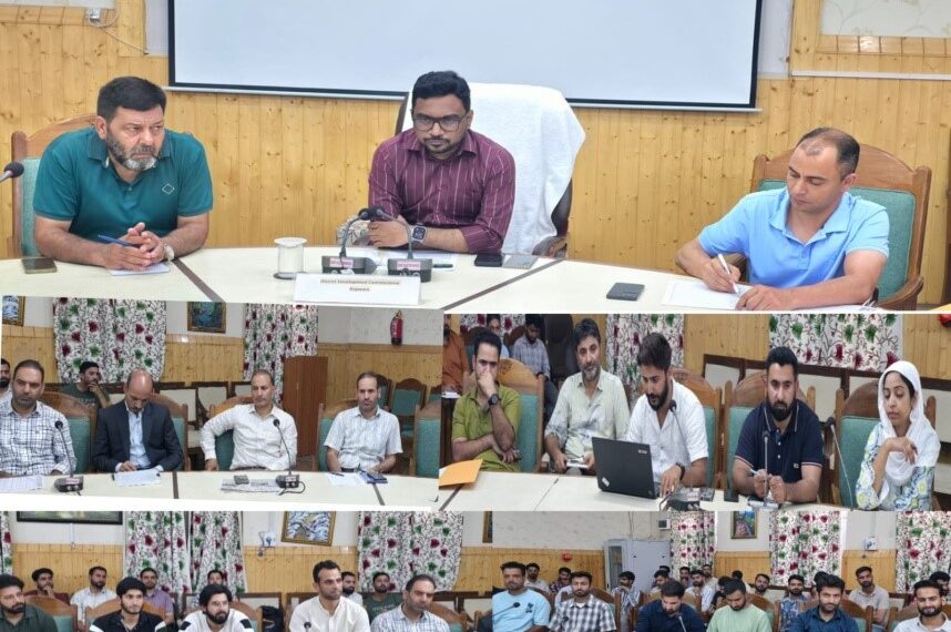 DC Kupwara chairs Mission YUVA meeting