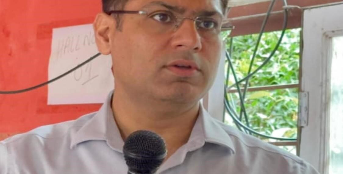DC Poonch reviews progress of KCC & Agriculture Credit Schemes under HADP