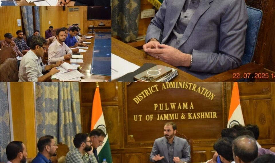 DC Pulwama reviews progress under PMAY (U) 2.0