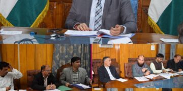 DC Pulwama Reviews Agriculture And Allied Sectors To Boost Farm Growth
