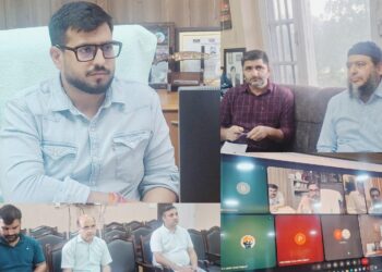 DC Rajouri reviews progress under Vibrant Village Programme-II