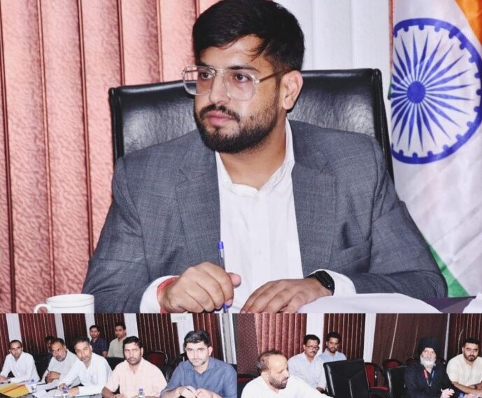 DC Rajouri reviews implementation of flagship government schemesK H News Service