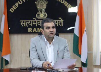 DC Ramban reviews functioning of Rev Deptt