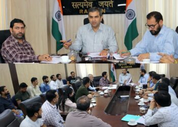 DC Ramban reviews progress under MPLADS, RDD Sector Schemes