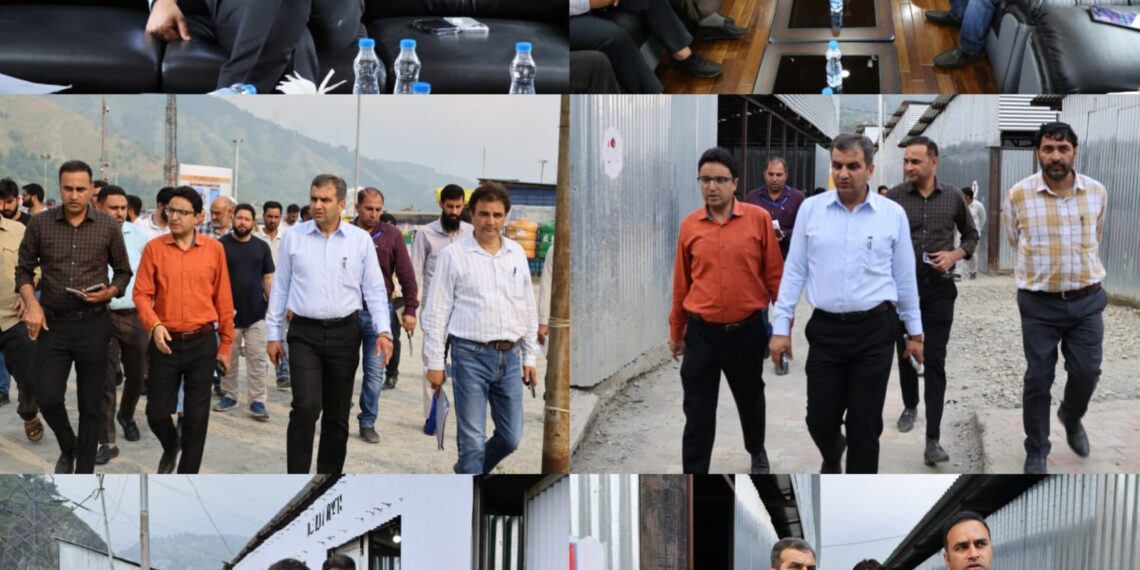 DC Ramban reviews yatra arrangements at Lamber camp