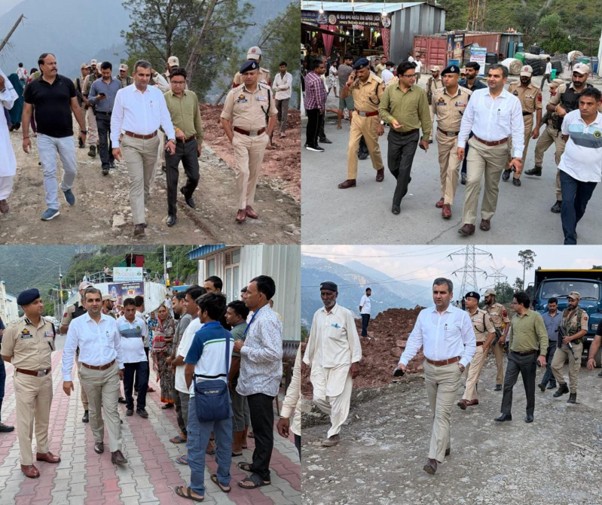 DC Ramban visits Pernote area, Reviews road restoration, traffic regulation measures