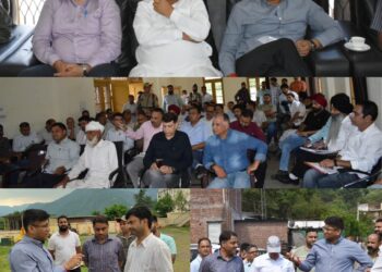 DC Reasi holds Block Diwas at Arnas, reviews development works
