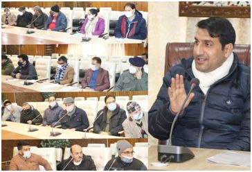 DC Srinagar reviews measures for adequate car parking facilities, Traffic decongestion in the City