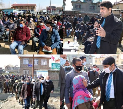 DC Srinagar holds Public Grievance Redressal Camp at Panzinara
