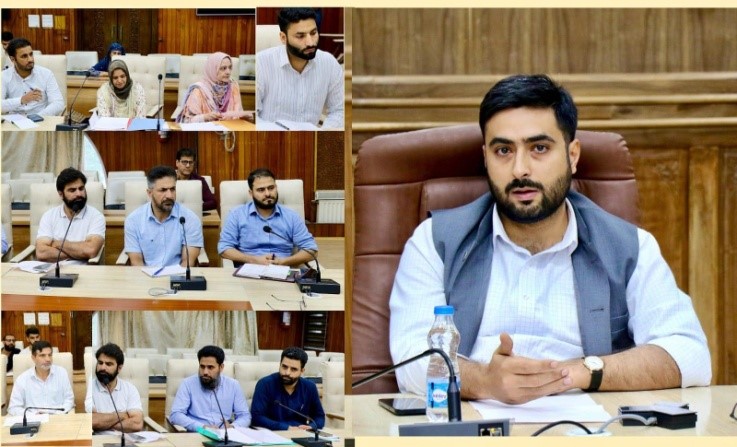 DC Srinagar chairs meeting of Rev officers, Reviews tehsil wise progress on key rev matters